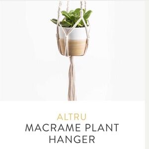 Altru macrame plant hanger; NEW